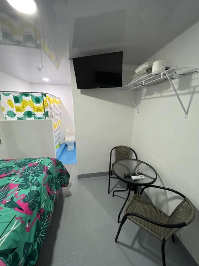 Sunrise Internet Cafe And Hotel ลาสแตร์เรนาส ภายนอก รูปภาพ