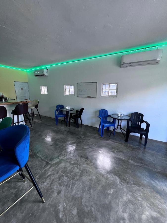 Sunrise Internet Cafe And Hotel ลาสแตร์เรนาส ภายนอก รูปภาพ